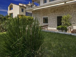 Apartment Apartment Nika1 Umag mit Pool und Whirlpool 400 by Interhome - 4