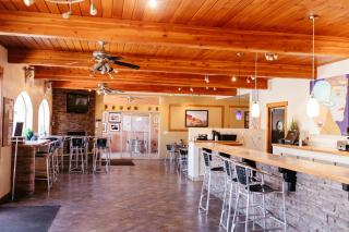 Spooky Gulch 2 Queen Room - 2