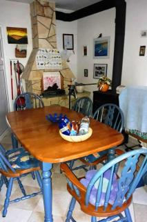 Holiday Home Gemütliches Ferienhaus in Pinezići mit großer Te by Interhome - 2
