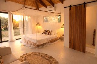 Coral Villa - Beachfront Villa with Private Pool by Karula Sand Villas - 1