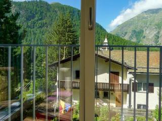Apartment Chesa Melchior by Interhome - 4