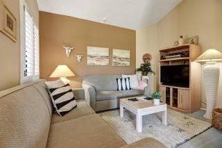 PY732 - Champion Haven - Alice Lodging - 8