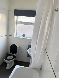 Clay Cross Small two bedrooms house - 4