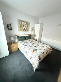 Clay Cross Small two bedrooms house - 3