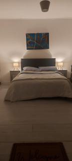 One bed mews, bath , kitchenette, parking beside Joyces tower Sandycove Dublin, Ireland - 0