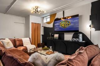 Luxury Escape 5BR Pool HotTub Game Room FirePit - 9