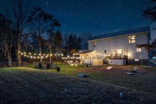 Luxury Escape 5BR Pool HotTub Game Room FirePit - 9