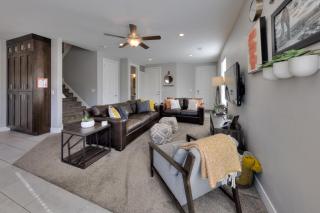 Entrada 417 - 3BR Luxury Townhome, Pool, Hot Tub, Garage - 1
