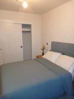 Spacious Room for 2 in a shared riverside flat - 1