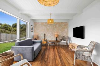 Chic Retreat on the Coast - 0