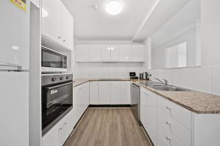 Lakefront Panorama – Classic - 7