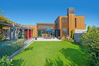 Estuary Grove - Monaco Nelson Holiday Home - 0