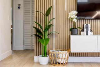 CasaMia Only 10 min to Wynwood with New Pool, Bikes, Parking and Privacy - 2