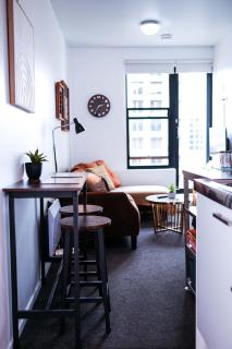 Top Floor - Secure Parking - Great Location - Quiet - City Ciew - 8