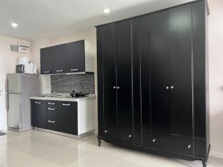 Bearing BTS,Netflix, internet,peaceful,cleaning - 8