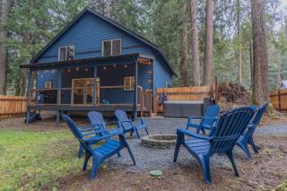 Rainier's Newest Luxury Chalet with Hot Tub-AC-WiFi - 6