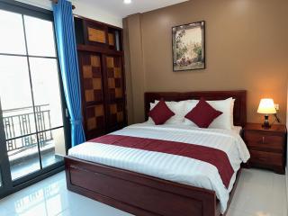 Comfort Stay Hotel - 2
