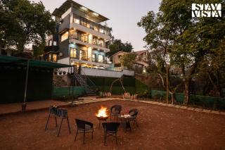 StayVista's Sunflower Villa - Mountain-View Retreat with Pool & Games Room - 1