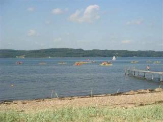 Cozy Holiday Home Located Right On The Beach - 7