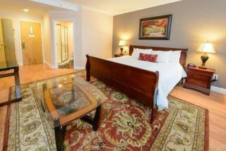 Norwalk Inn & Conference Center - 9