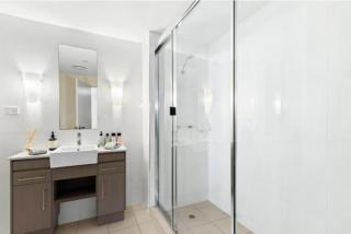 Tropical Resort with balcony overlooking pool - 2