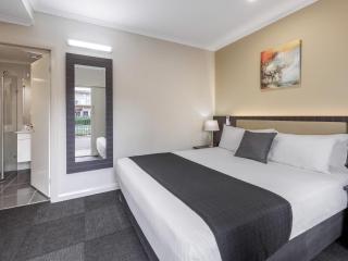 Quality Hotel Melbourne Airport - 8