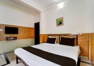 Hotel O Gummidipundi Railway Junction Formerly Avs Mahal - 9