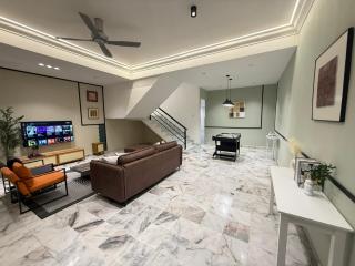 R3troHouse4 4BR 7Min to ECM, KCM, PoolTable PS4 Netflix - 9