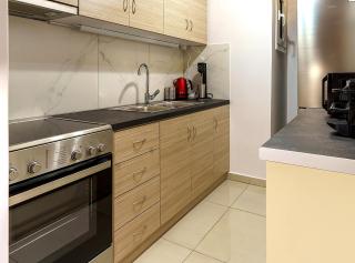 Stylish Kypseli Apartment Sleeps 4 300 Mbps WiFi - 6