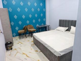 urmila paying guest house - 1