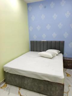 urmila paying guest house - 7