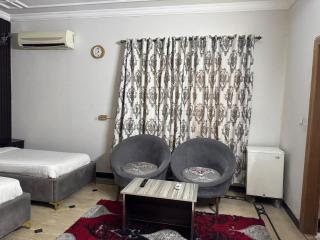 Divine Lodges F-7 - 1