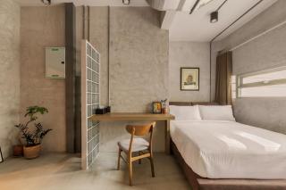 The District Hostel Ekkamai - 7