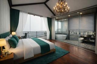 Cloud Chaser Hotel - 4