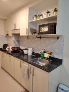 Ana's Homestay at Sea Residences - 2