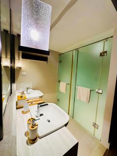 BUENA LUX Novotel Manila Hotel Residences Acqua - 2