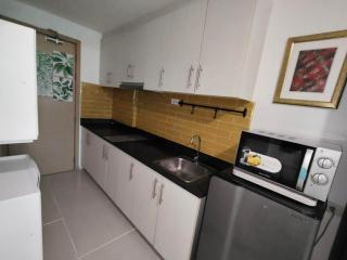 Lornas Place - 1