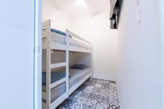 HeKo Collection Athens Center 1 - 4