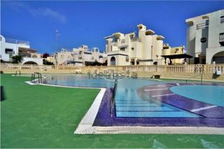 Bonito apartamento con piscina cerca de la playa - 0