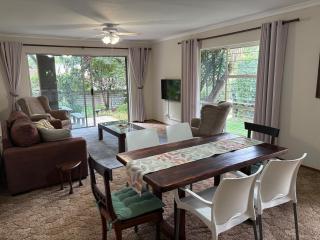 Honey Bee Cottage - 1