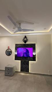 Grey&Glow Executive Studio-E11 - 3