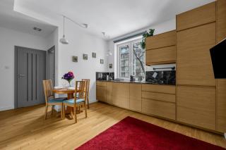 Muranów Apt - Metro, Top Location - by Rentujemy - 7