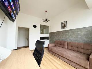 Flat next to Rondo ONZ - 1