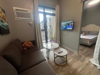 Cozy Gentry Manor TV WIFI Seaview near Okada MOA17V - 2