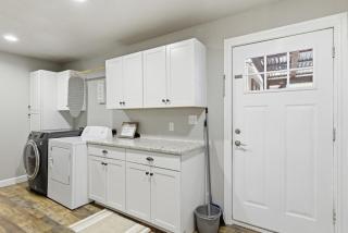 Mill Works Lodge with Private Hot Tub & Backyard Oasis - 3