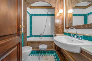 -Free Pool, Beach and Parking- Deluxe Apartment - 5