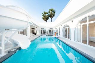 White Romance Pool Villa Pattaya - 0