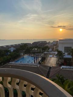 Newly Reno Glory Beach Resort-2 Bedroom with Steamboat Equipment Max 6 - Port Dickson - 2