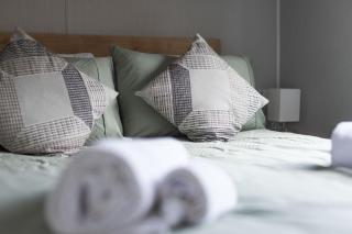 The Lake House - Quiet, Dog Friendly, By the Lake, Free Parking - 5