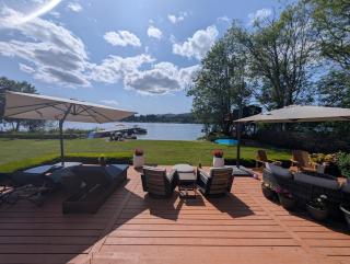 Lux Lakefront Estate, Sandy Beach, Hot Tub, Sauna, Dock, Treehouse & Deck - 0
